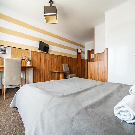 Max Apartamenty - Pokoje - Domki - Restauracja - Basen Мєлно Екстер'єр фото