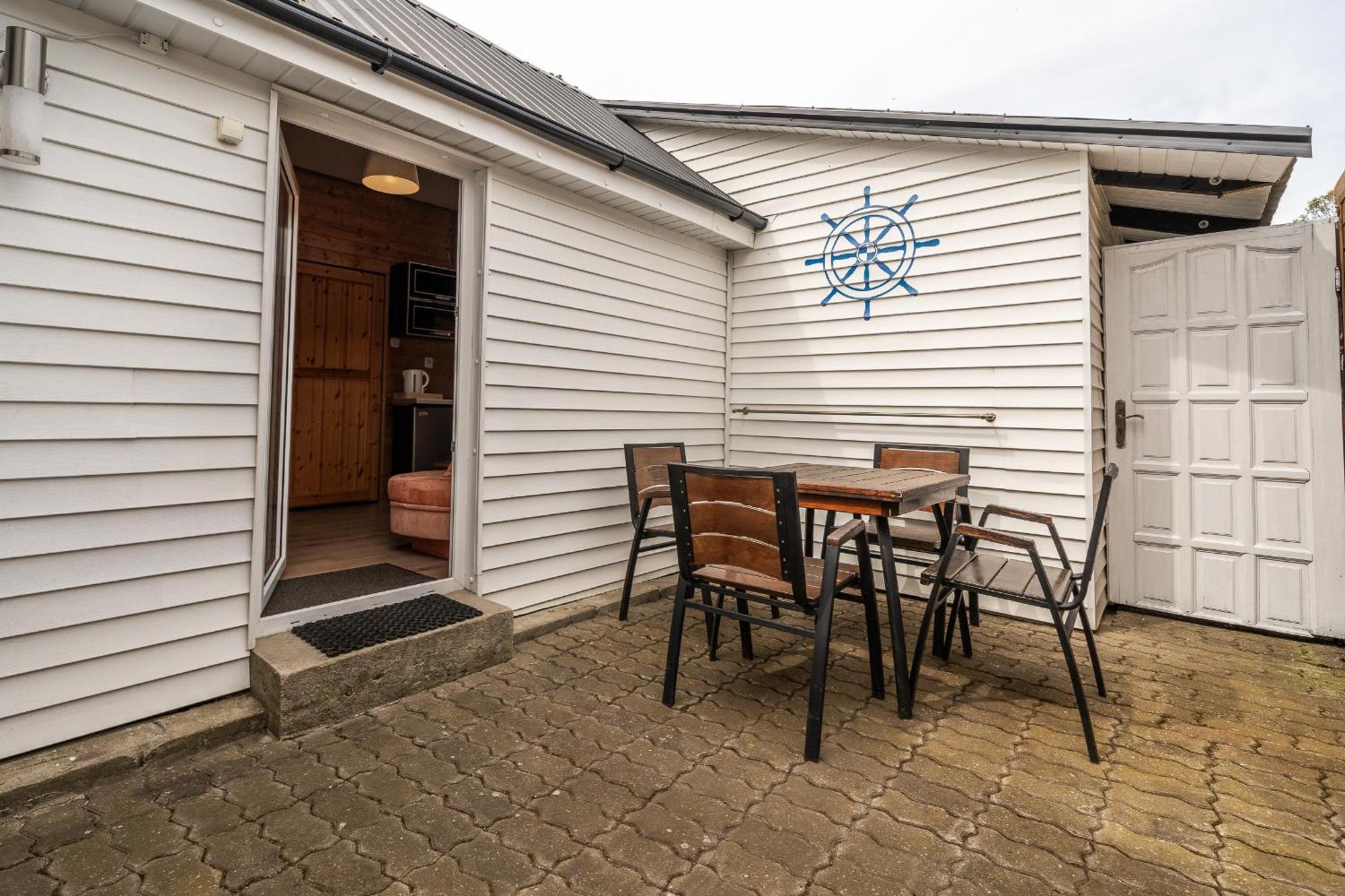 Max Apartamenty - Pokoje - Domki - Restauracja - Basen Мєлно Екстер'єр фото
