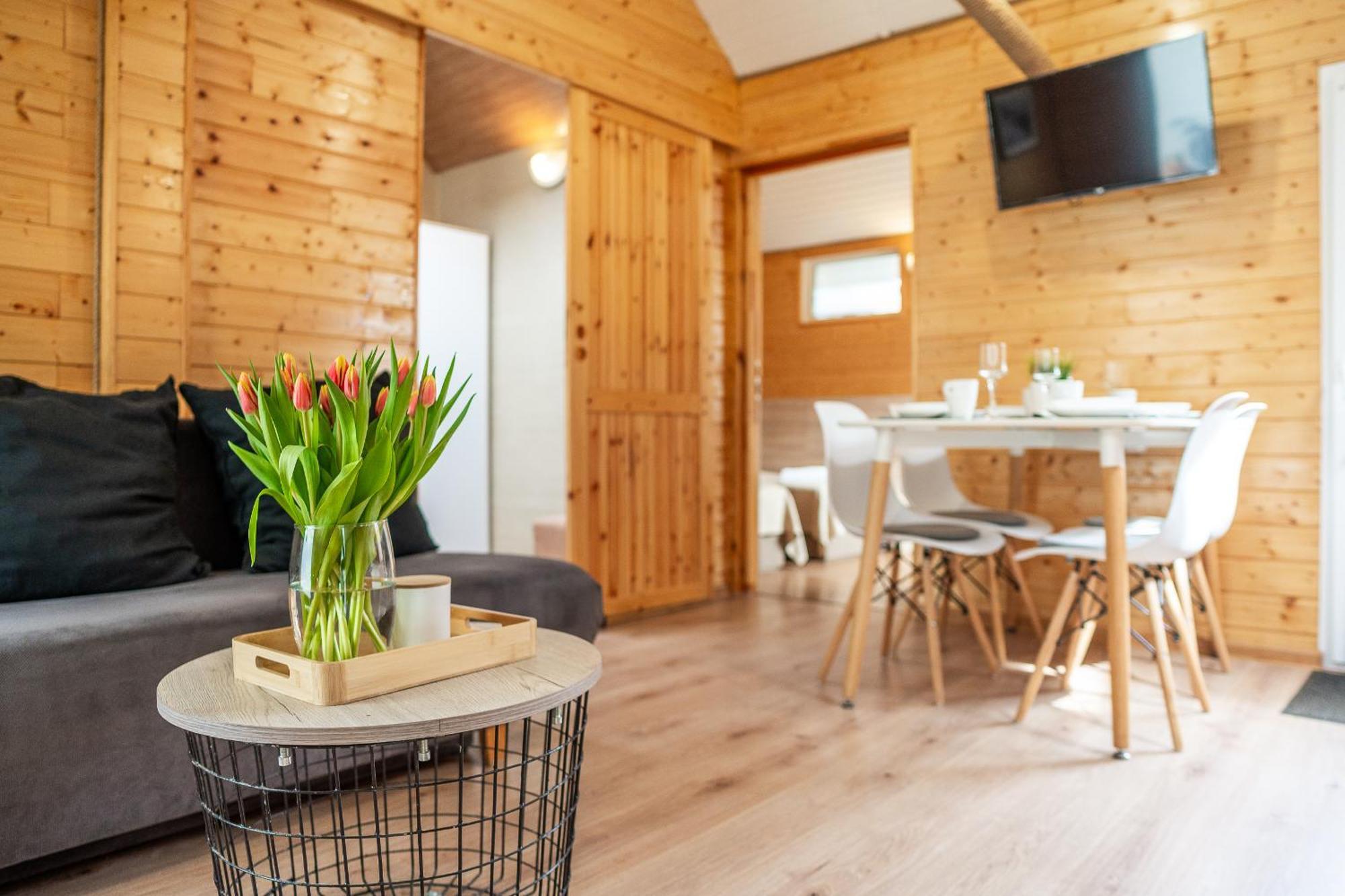 Max Apartamenty - Pokoje - Domki - Restauracja - Basen Мєлно Екстер'єр фото