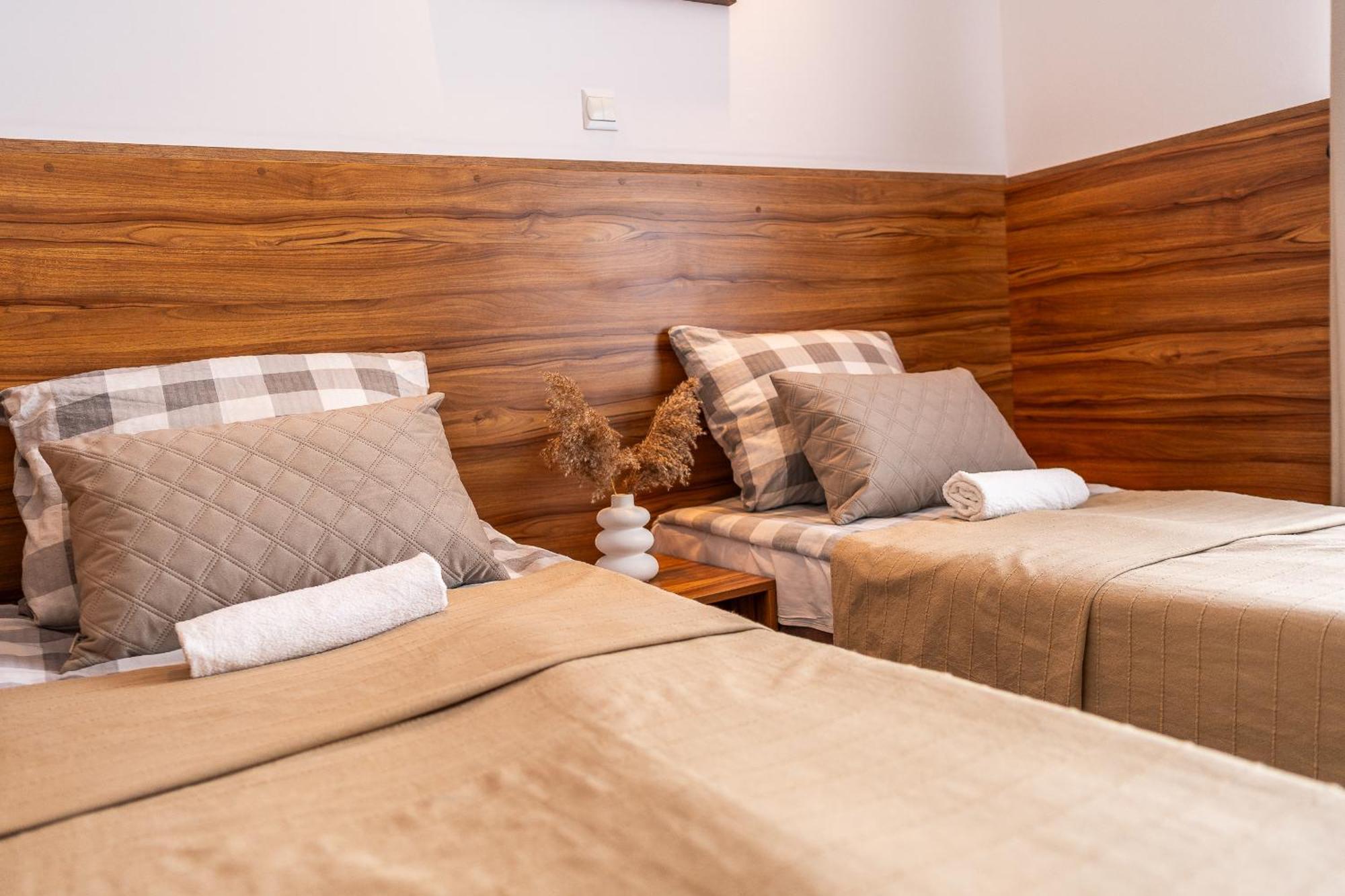Max Apartamenty - Pokoje - Domki - Restauracja - Basen Мєлно Екстер'єр фото