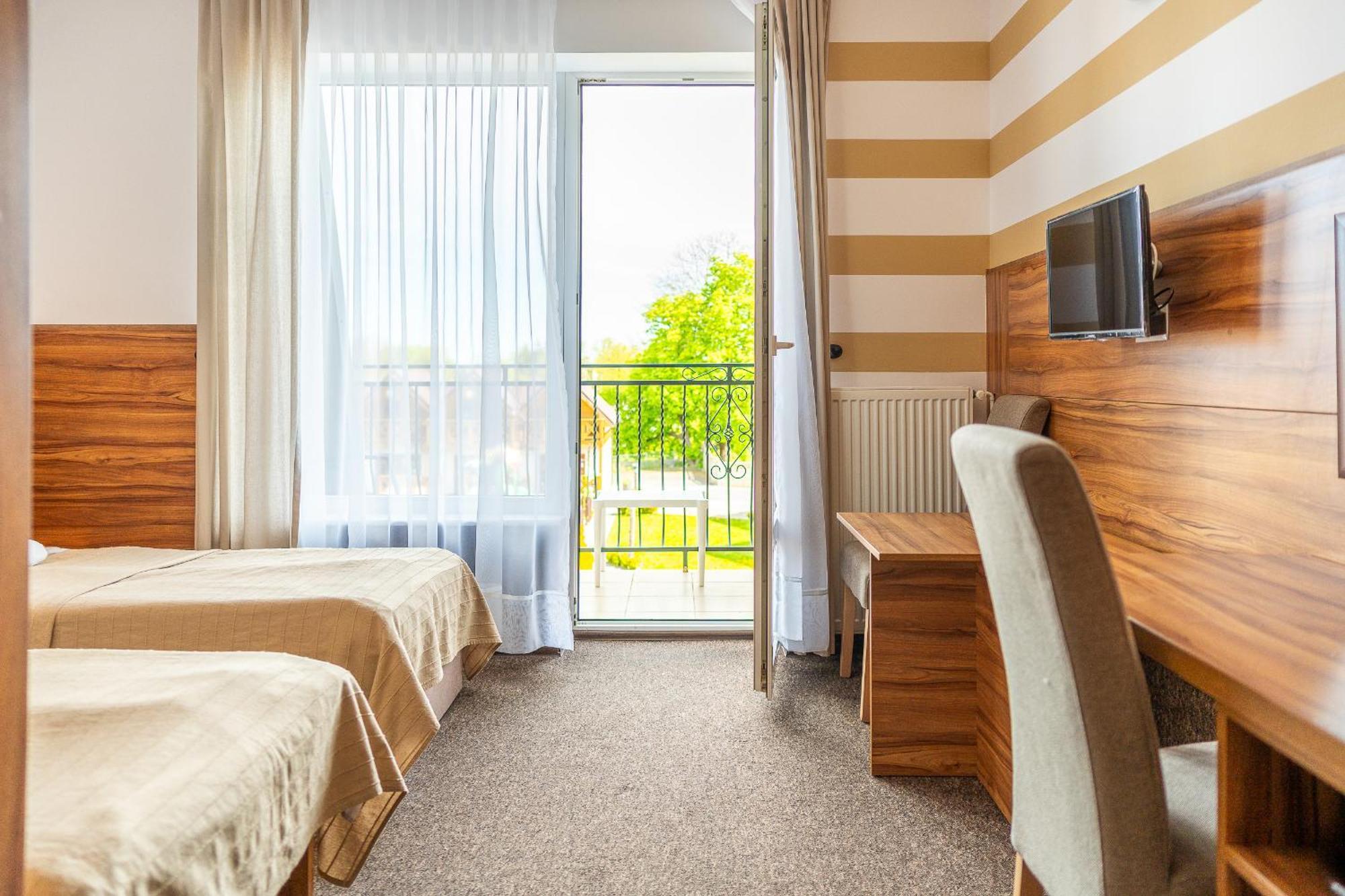 Max Apartamenty - Pokoje - Domki - Restauracja - Basen Мєлно Екстер'єр фото