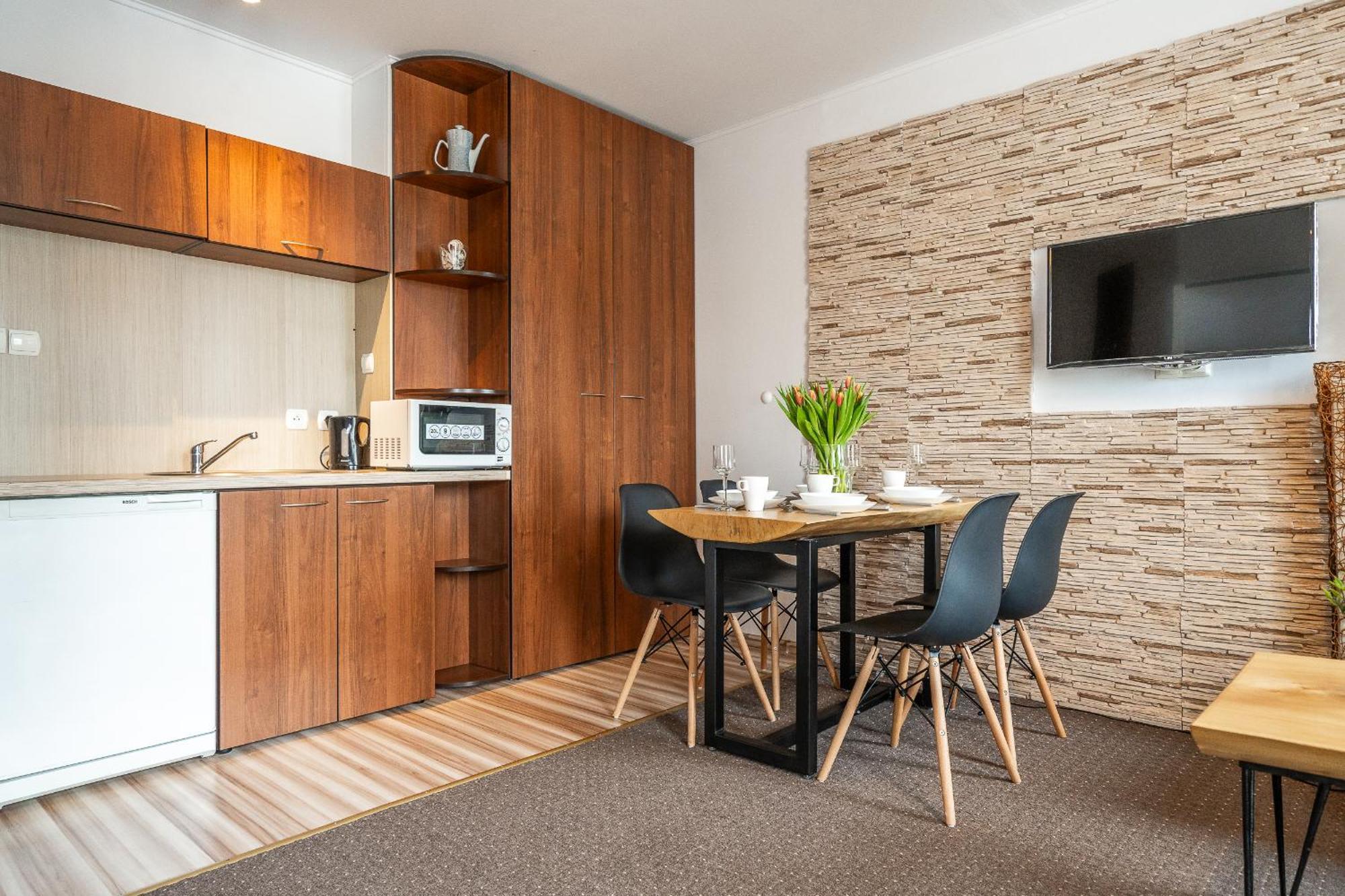 Max Apartamenty - Pokoje - Domki - Restauracja - Basen Мєлно Екстер'єр фото