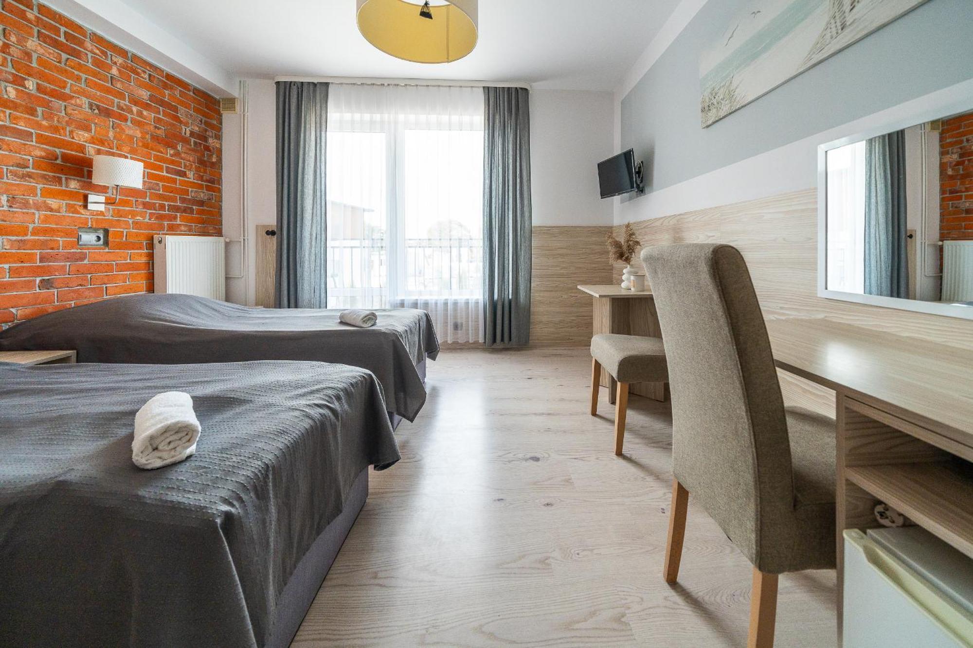 Max Apartamenty - Pokoje - Domki - Restauracja - Basen Мєлно Екстер'єр фото
