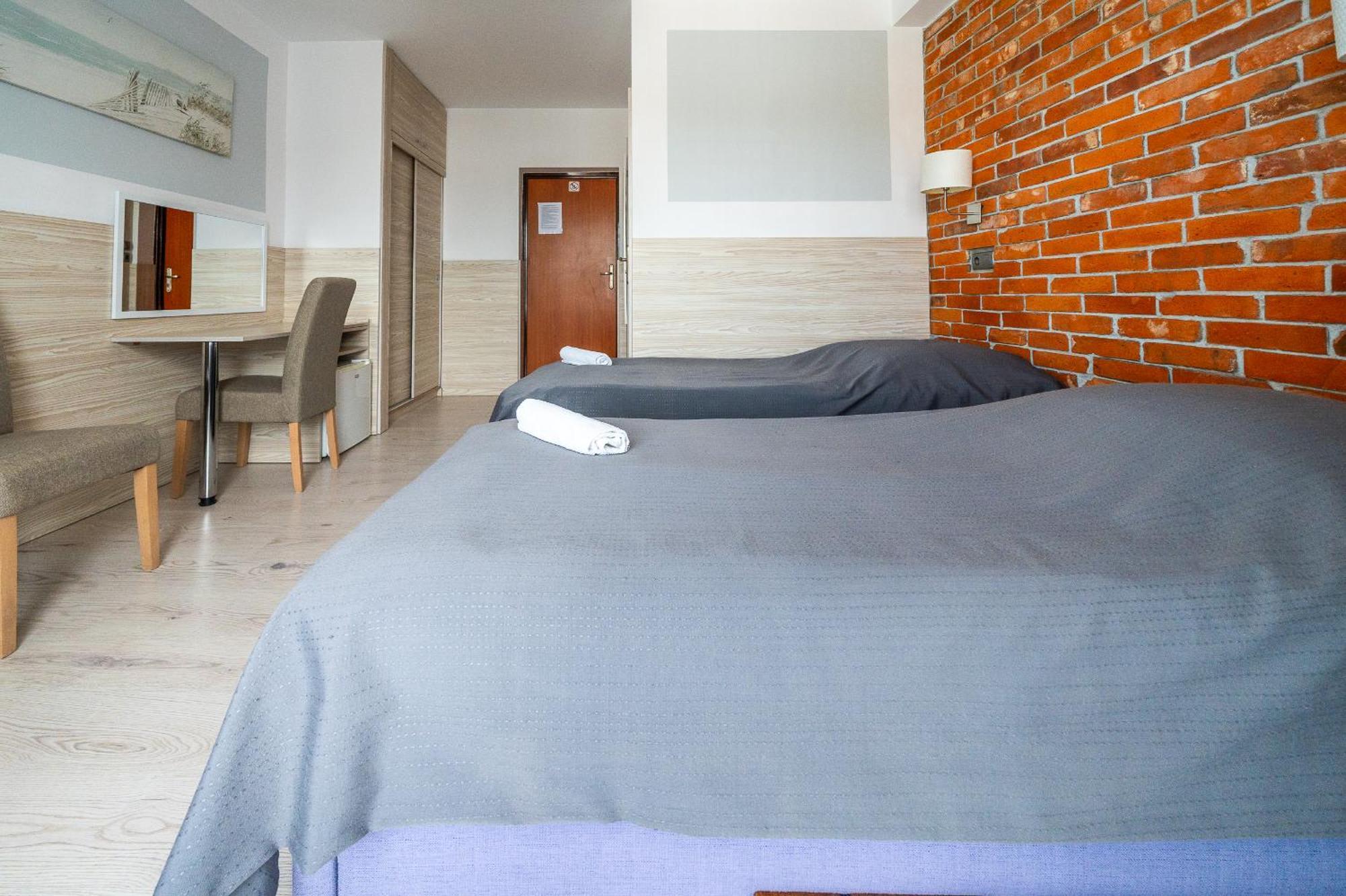 Max Apartamenty - Pokoje - Domki - Restauracja - Basen Мєлно Екстер'єр фото
