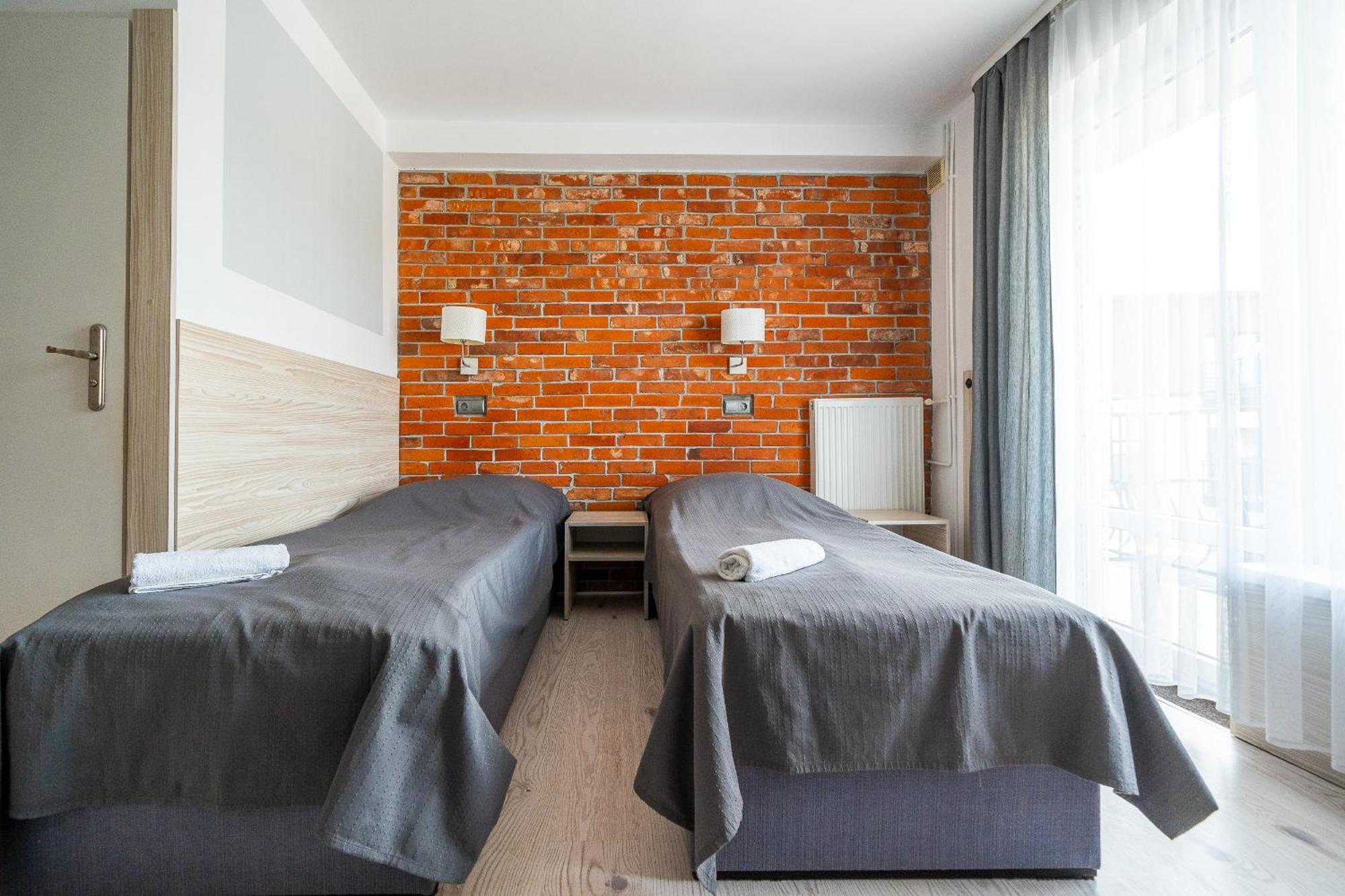 Max Apartamenty - Pokoje - Domki - Restauracja - Basen Мєлно Екстер'єр фото
