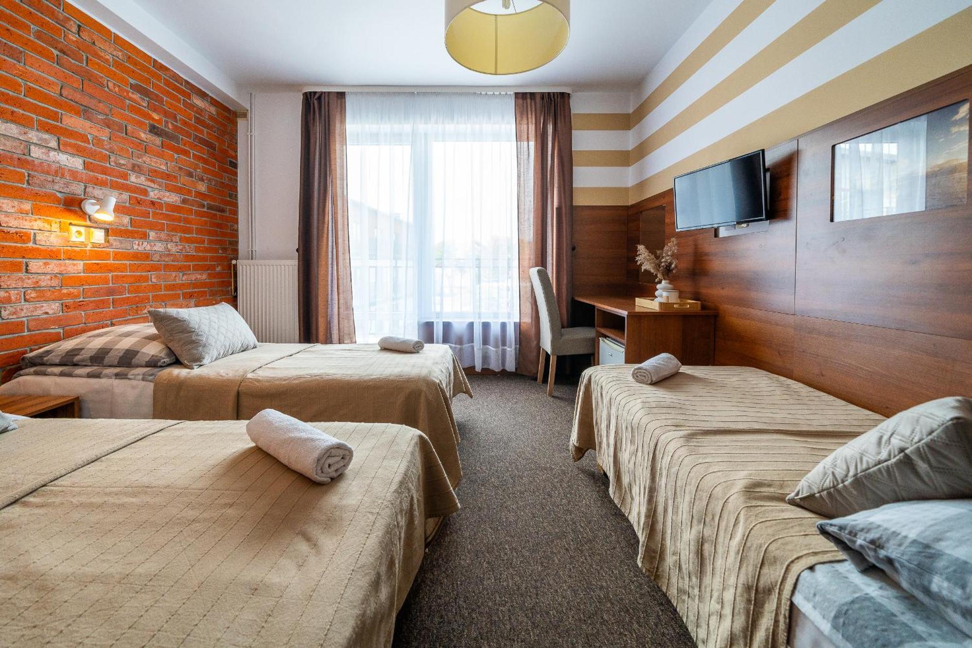 Max Apartamenty - Pokoje - Domki - Restauracja - Basen Мєлно Екстер'єр фото