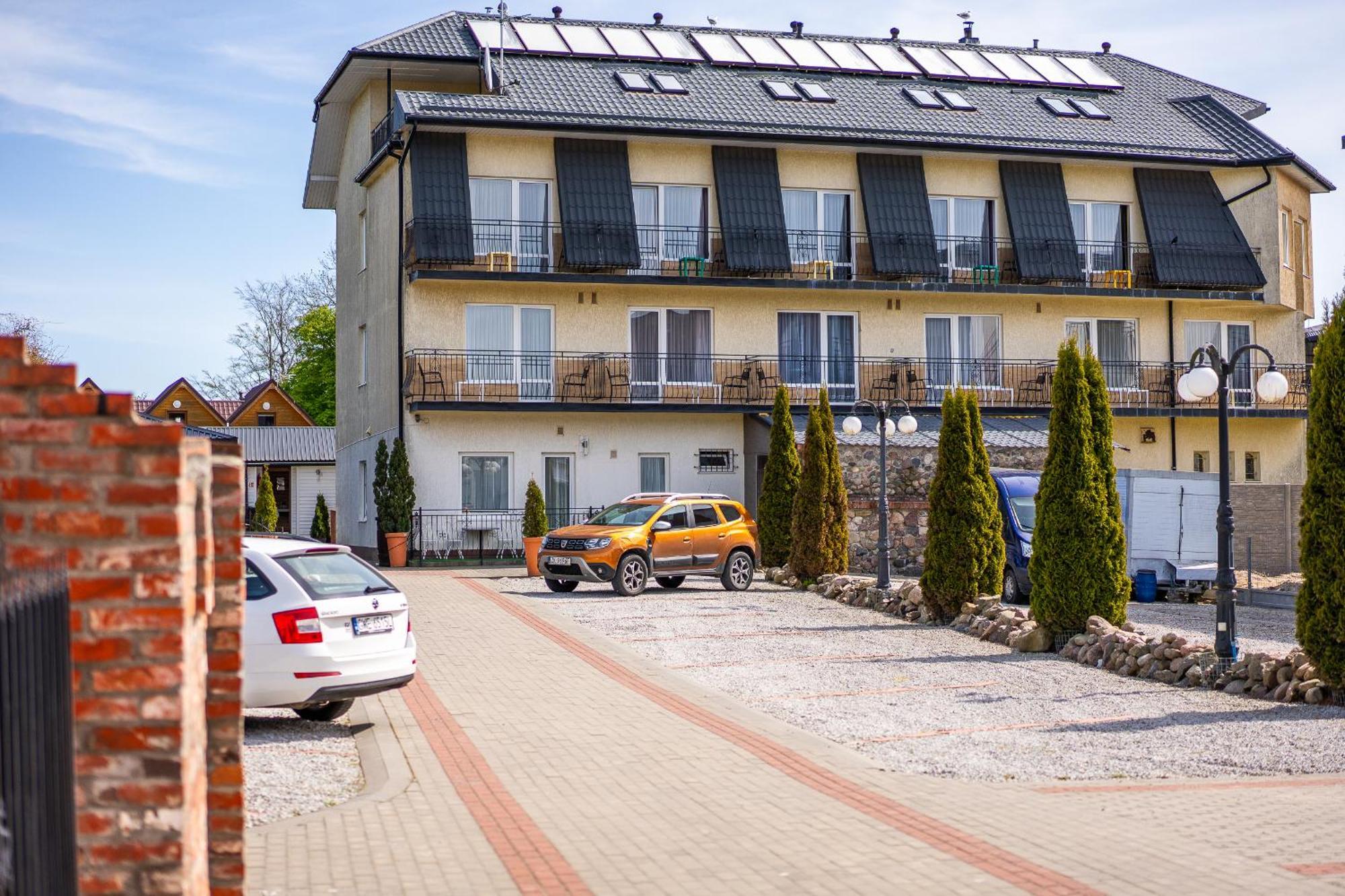 Max Apartamenty - Pokoje - Domki - Restauracja - Basen Мєлно Екстер'єр фото