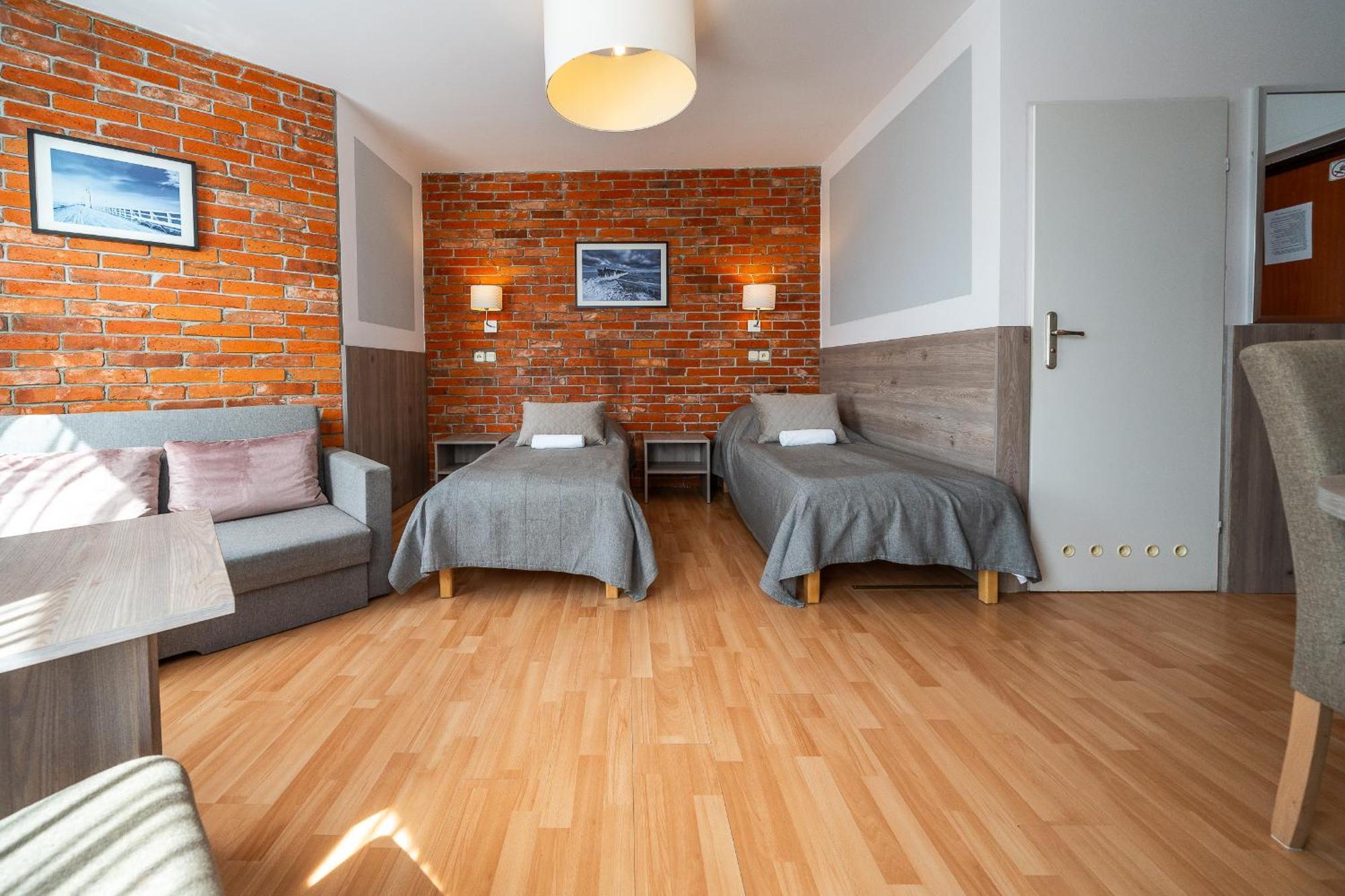 Max Apartamenty - Pokoje - Domki - Restauracja - Basen Мєлно Екстер'єр фото