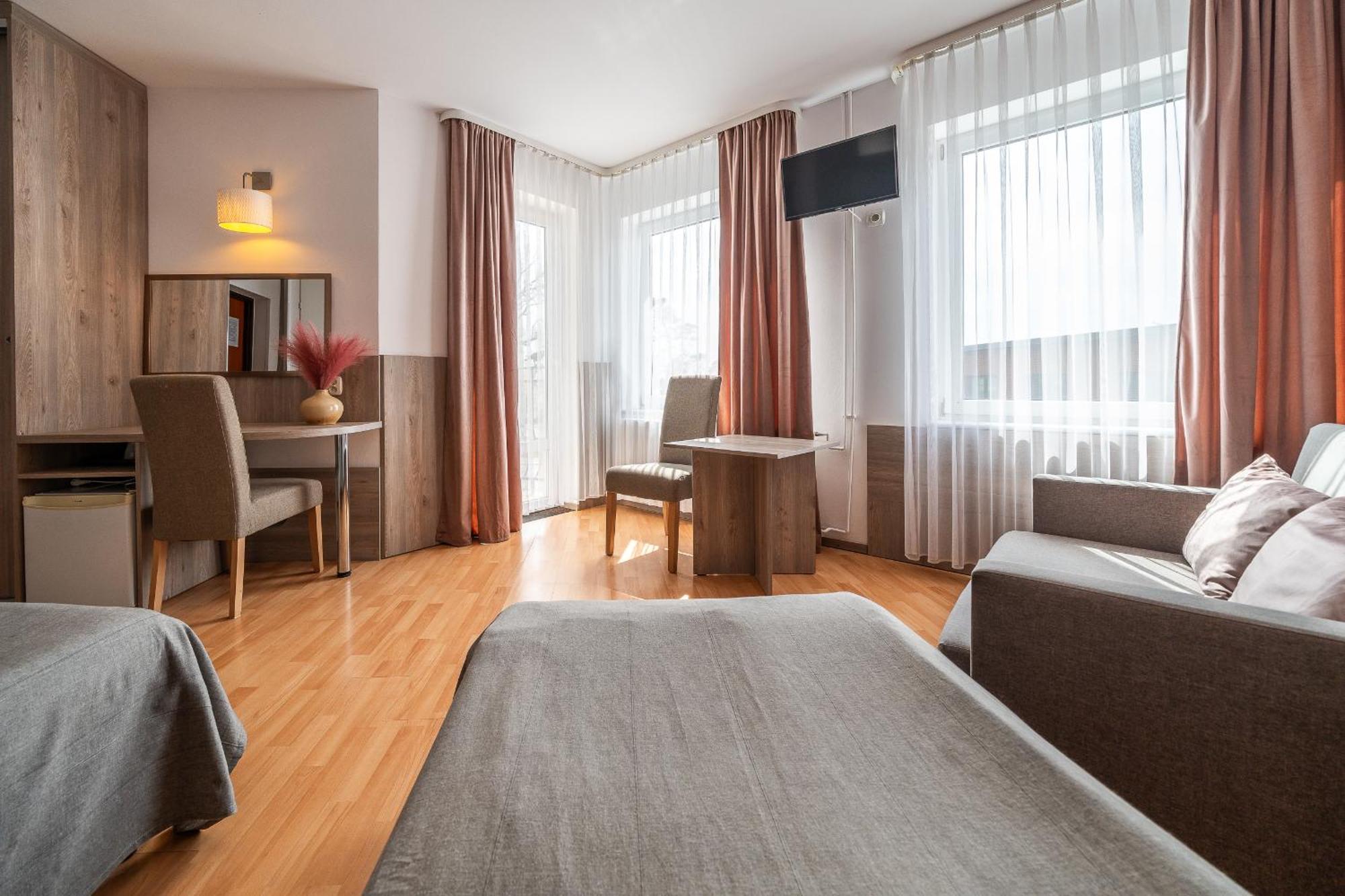 Max Apartamenty - Pokoje - Domki - Restauracja - Basen Мєлно Екстер'єр фото