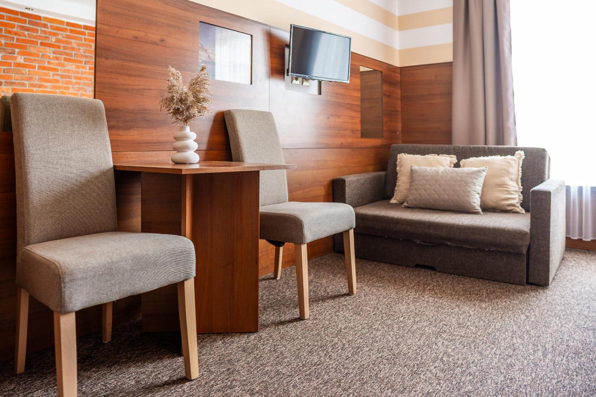 Max Apartamenty - Pokoje - Domki - Restauracja - Basen Мєлно Екстер'єр фото