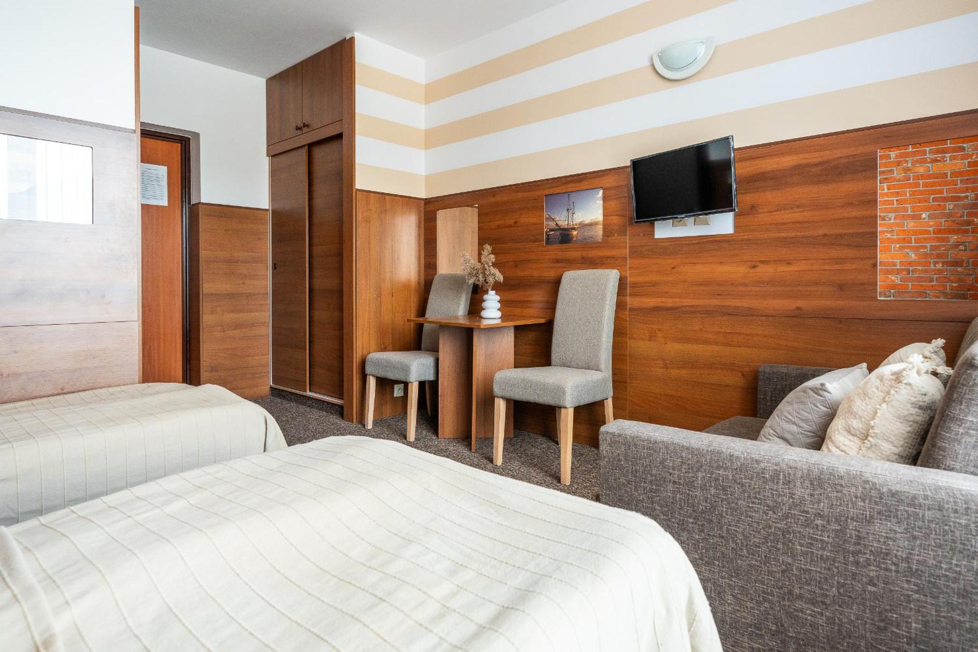 Max Apartamenty - Pokoje - Domki - Restauracja - Basen Мєлно Екстер'єр фото