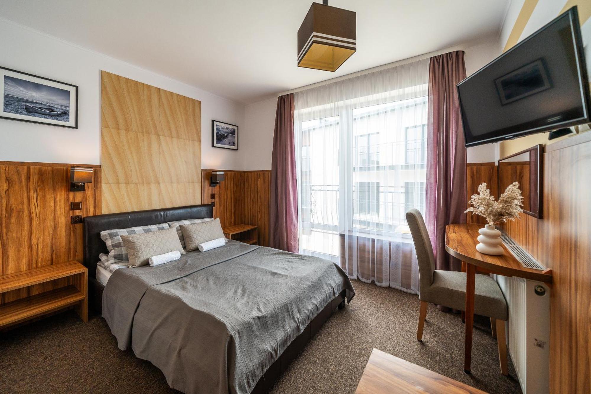 Max Apartamenty - Pokoje - Domki - Restauracja - Basen Мєлно Екстер'єр фото